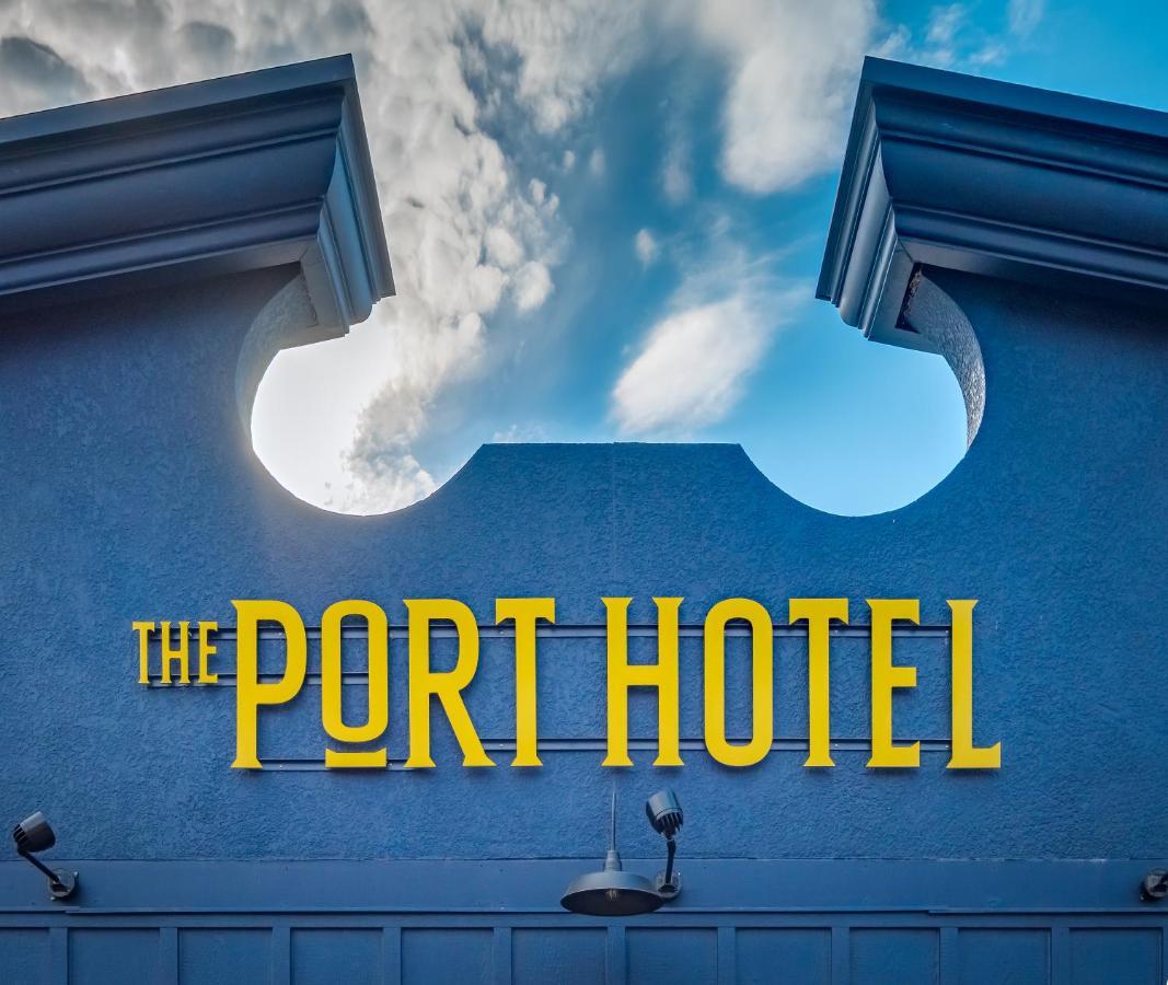 The Port Of Prescott Boutique Hotel Екстериор снимка